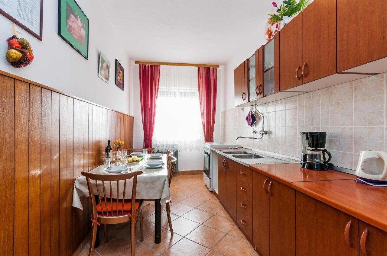Apartments For Families With Children Privlaka, Zadar - 5747 ภายนอก รูปภาพ
