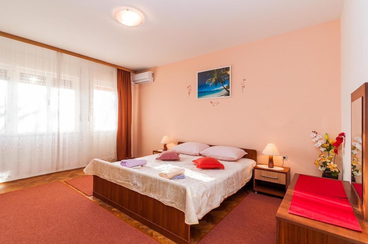 Apartments For Families With Children Privlaka, Zadar - 5747 ภายนอก รูปภาพ