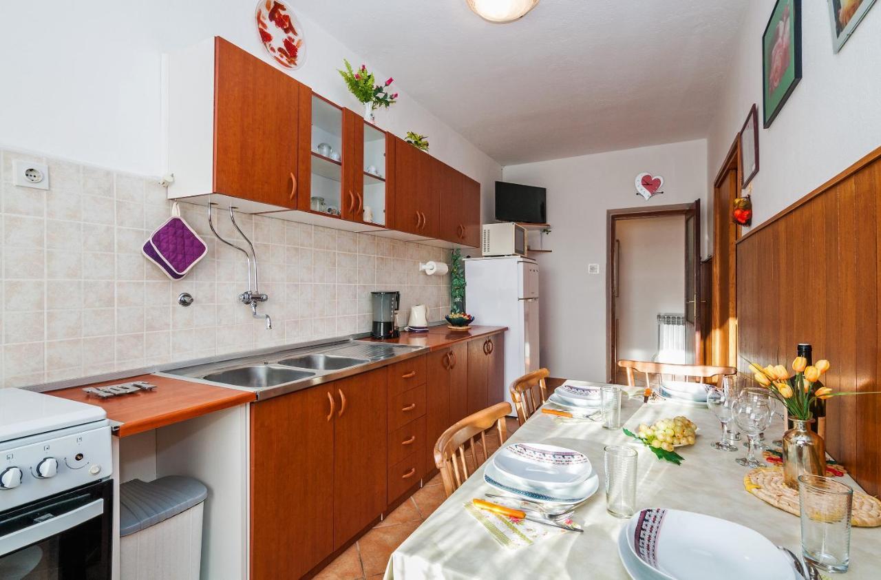 Apartments For Families With Children Privlaka, Zadar - 5747 ภายนอก รูปภาพ