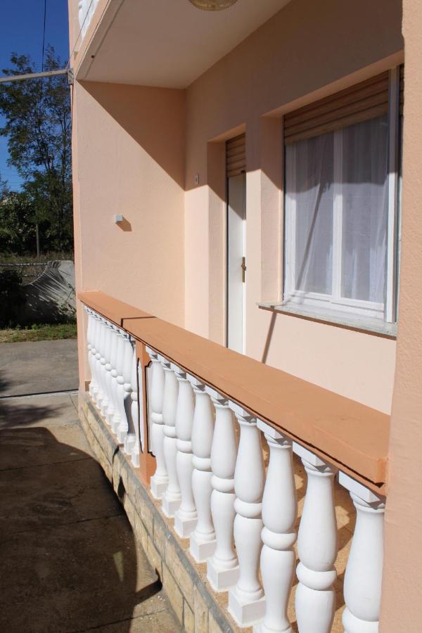 Apartments For Families With Children Privlaka, Zadar - 5747 ภายนอก รูปภาพ